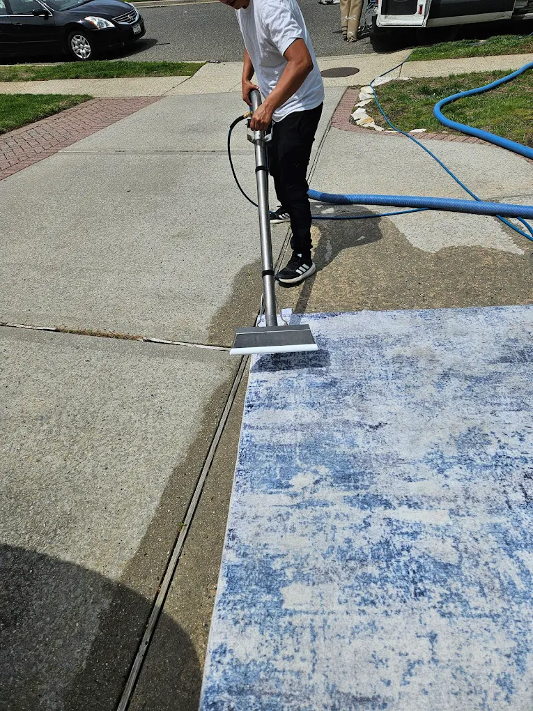 Commercial carpet cleaning work